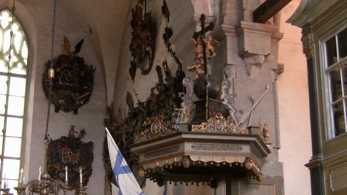 Dome.mp4_snapshot_01.45_[2020.02.15_11.54.13] (700x393, 65Kb)
