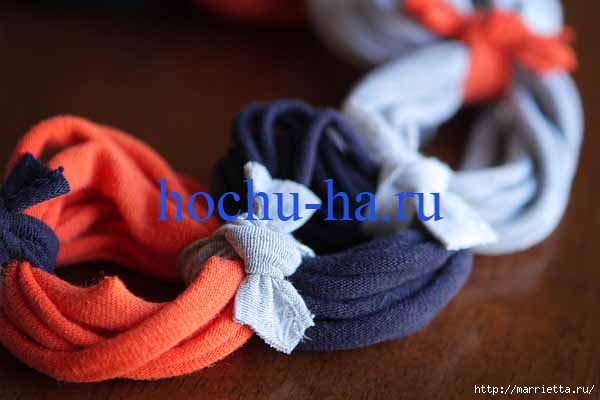 Как сделать красивый шарф из футболки (6) (600x400, 92Kb)