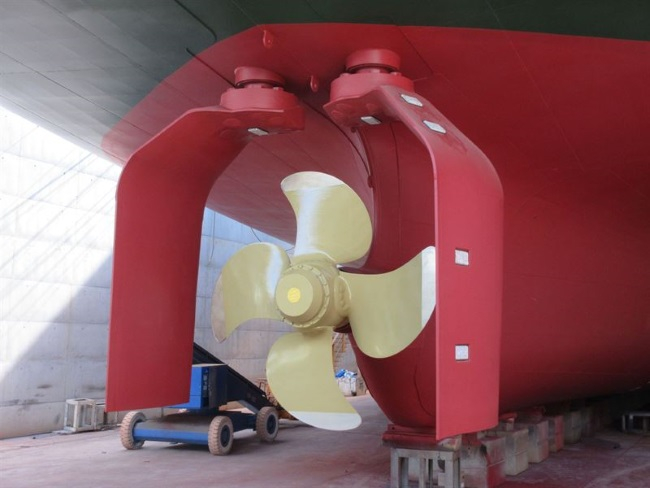 This Shigenobu vessel has been fitted with the gate rudder for evaluation purposes. (650x488, 167Kb)
