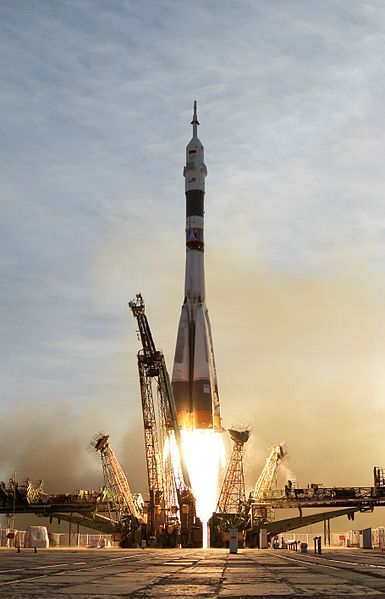 6469237_385pxSoyuz_TMA5_launch (385x599, 33Kb)