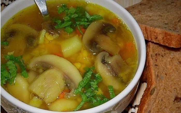 гороховый суп с курицей и грибами (700x437, 309Kb)