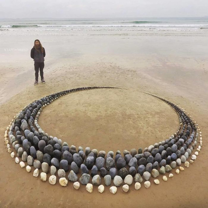 beach-stones-art-9 (700x700, 136Kb)