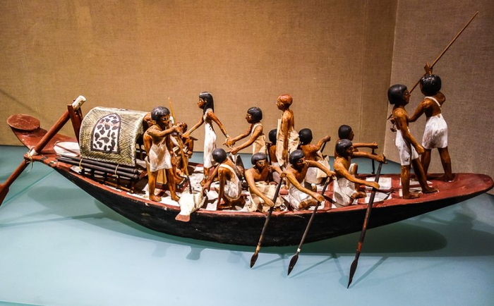 2 Лодка с гребцами (Древний Египет). (700x434, 295Kb)