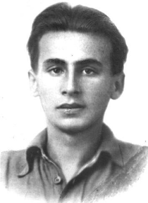 3906024_Pavel_Kogan (500x687, 54Kb)