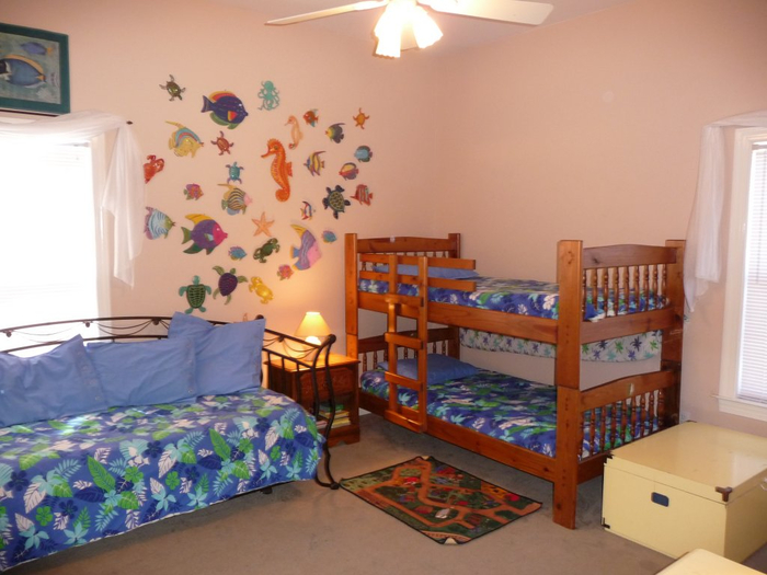 Детская комната для двоих детей. Дизайн интерьера (7) (700x525, 323Kb)