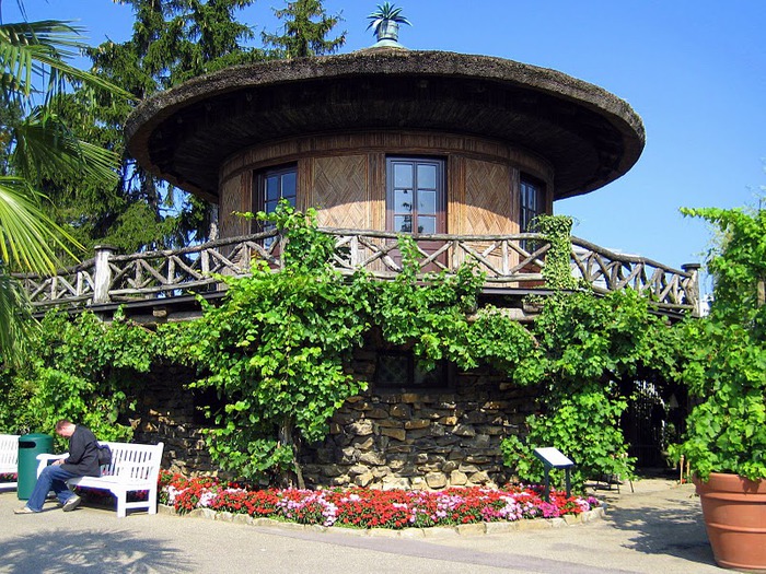 72672232_Weinhaus_im_Schlosspark_Ludwigsburg (1000x825, 194Kb)