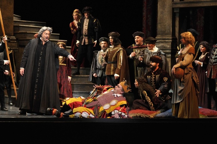 rigoletto-opera-bastille-paris-2015-hospitality-experience-05 (700x465, 118Kb)