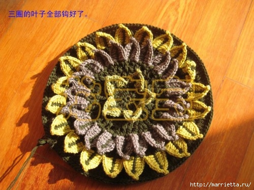 Цветочный коврик. Схемы вязания крючком и мастер-класс (12) (500x375, 158Kb)