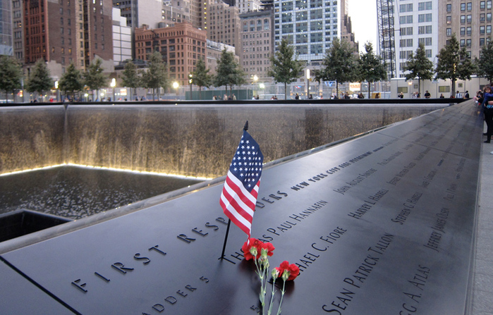 9-11-memorial (700x447, 215Kb)