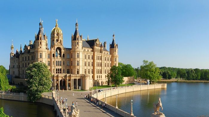 schloss_BG (900x593, 55Kb)