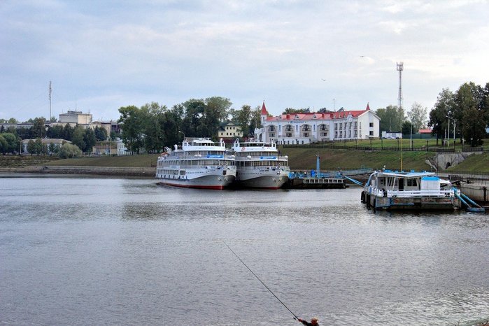 2714816_uglich_135 (700x466, 74Kb)