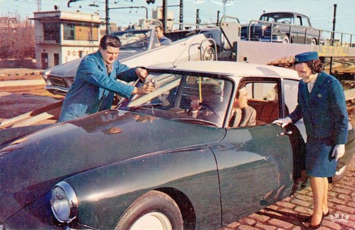 TRAIN LOCOMOTIVE SNCF auto-couchettes CITROEN DS timbrée 1965 (700x452, 76Kb)