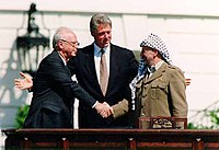 200px-Bill_Clinton,_Yitzhak_Rabin,_Yasser_Arafat_at_the_White_House_1993-09-13 (200x137, 10Kb)