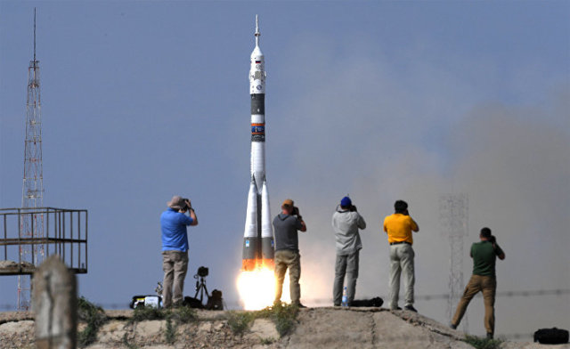 zapusk-tpk-soyuz-ms-09-kss2hpb4-1603833361.t (640x392, 37Kb)