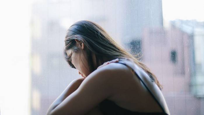 003-Anxiety-VogueInt-26June19-GettyImages (700x393, 19Kb)