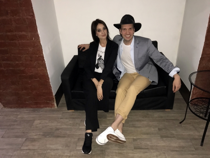 6761628_Intervu__Kristina_Savkina1 (700x525, 214Kb)
