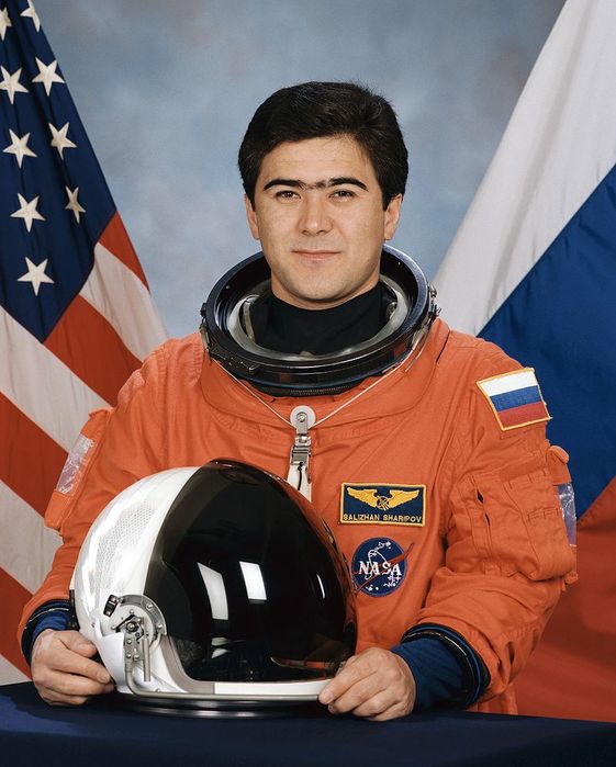 800px-Sharipov (561x700, 62Kb)