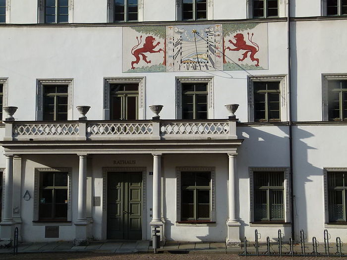 800px-Rathaus_Pirna_5 (900x725, 74Kb)