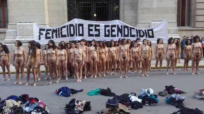 5402287_1496554298_golyyprotestfeministokvbuenosayrese8 (700x392, 67Kb)
