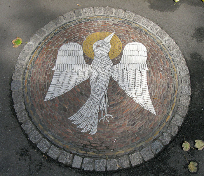 800px-Pflastermosaik_auf_der_Habsburger_Str._109_in_Freiburg (900x805, 129Kb)