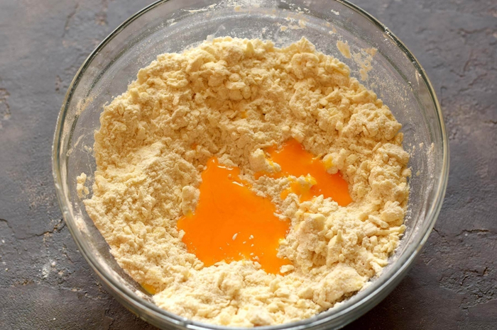 вкусный песочный пирог с луком и сырками 4 (700x466, 383Kb)