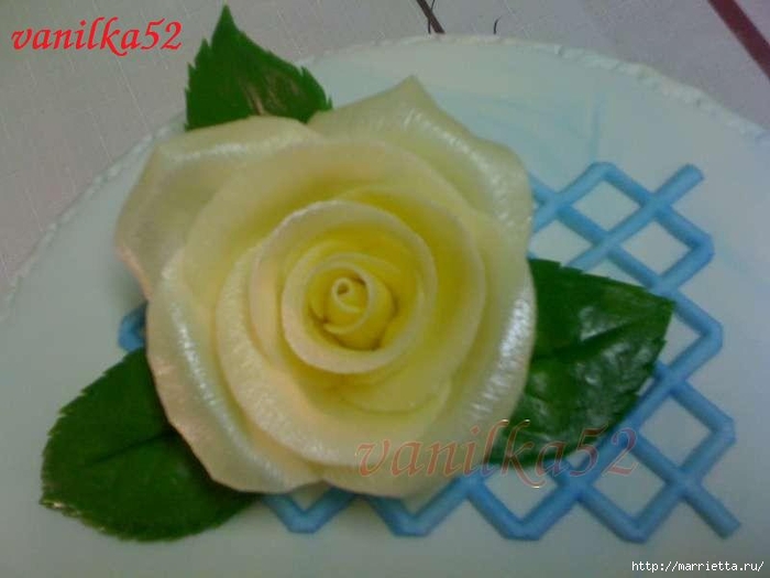 Торты с розами из сахарной мастики (15) (700x525, 177Kb)
