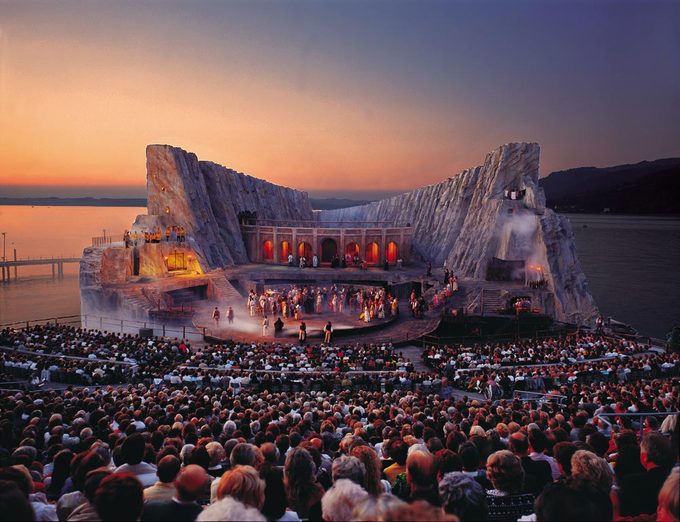 1991 Bregenz-Festival-floating-09-thumb-680x522-171357 (900x722, 76Kb)