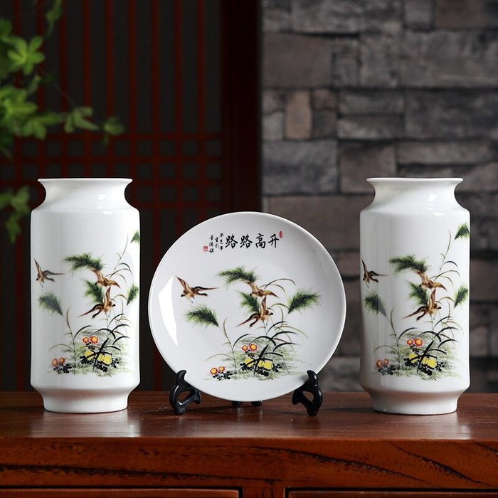 Tre-set-di-ornamenti-vaso-di-ceramica-Jingdezhen-arredamento-per-la-casa-casa-decorationflower-organizzare-artigianato (700x700, 81Kb)