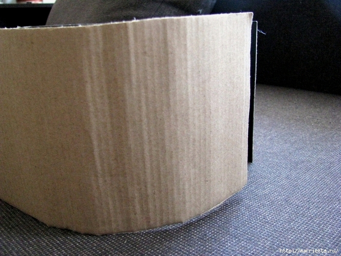 Кашпо для комнатных цветов из картонной коробки и упаковочной бумаги (7) (700x525, 310Kb)