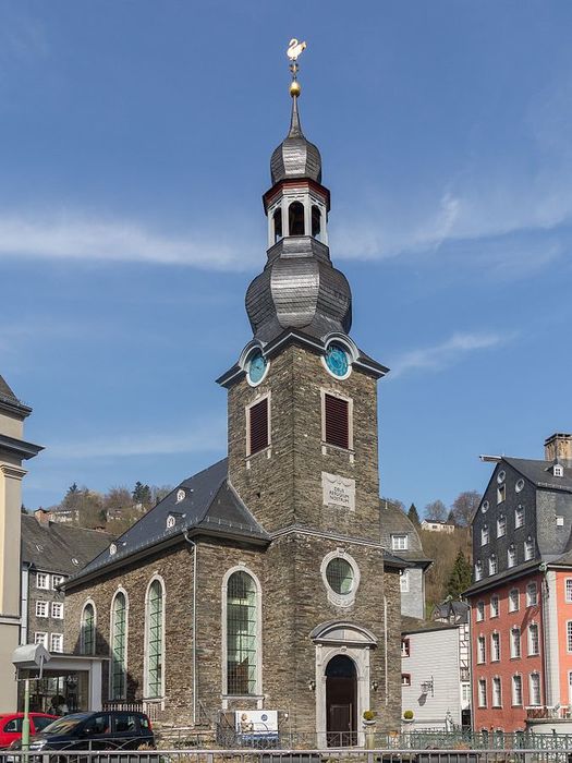 Monschau,_die_evangelische_Stadtkirche_Dm57_foto5_2015-04-16_10.15 (725x900, 69Kb)
