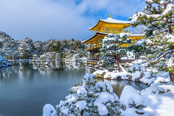 Winter_Pagodas_Pond_Japan_Kyoko-chi_Pond_532888_1280x854 (700x467, 168Kb)