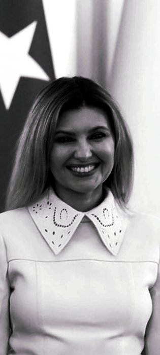 FKrHyF5XIAMAaz9 (315x700, 27Kb)