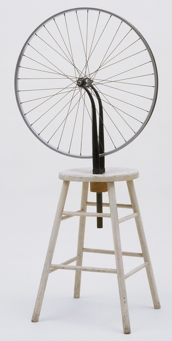 1913-1964 Roue de bicyclette. ,  126,5 x 31,5 x 63,5 cm.   (353x700, 55Kb)