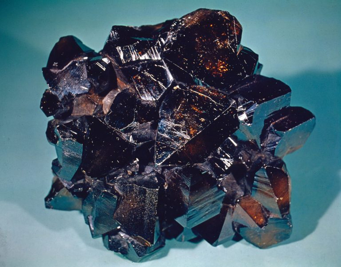 003-Cassiterite-01-768x602 (700x548, 373Kb)