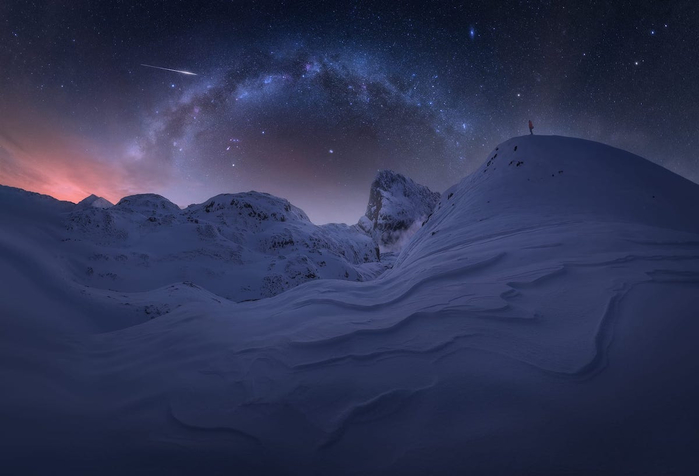 2022-Milky-Way-Photographer-Year-RubenVela (700x476, 188Kb)