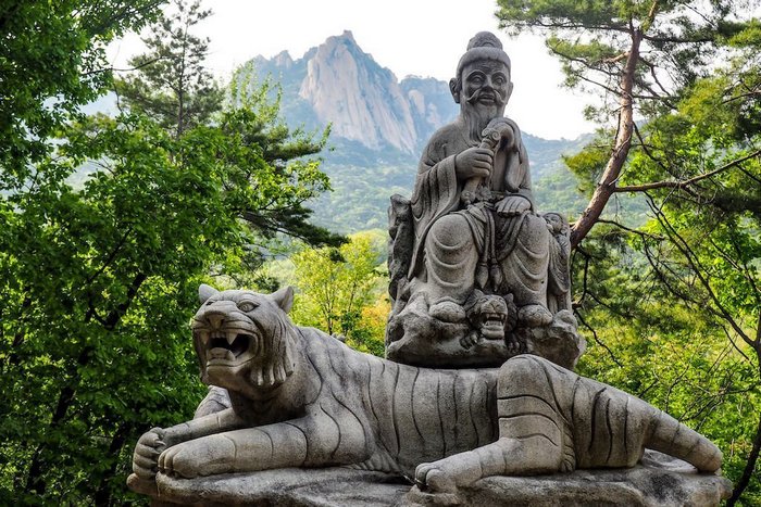 3109898_bukhansannationalpark_koreya_uj (700x467, 123Kb)