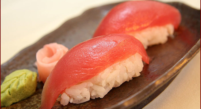 tuna_sushi_b1-e1596639015597 (700x379, 49Kb)