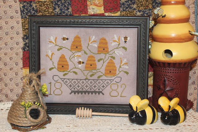 A_Basket_of_Honeysuckle (639x426, 245Kb)