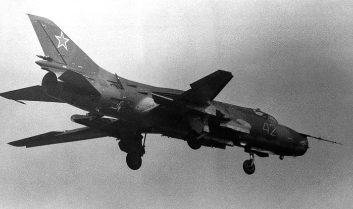 Su-17M (700x415, 176Kb)