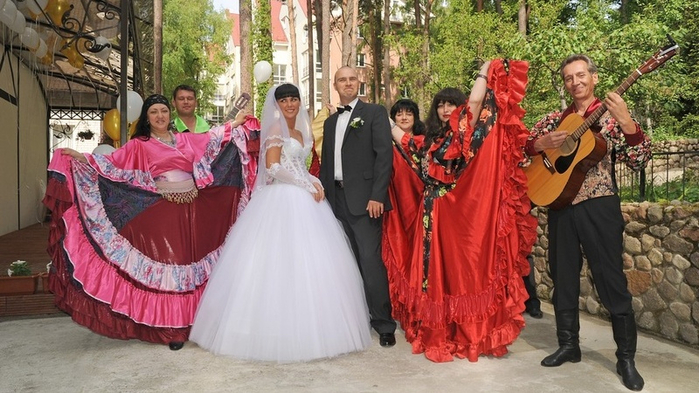 gypsywedding3 (700x393, 347Kb)