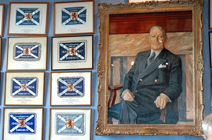 Bill-Struth_trophy_room (700x464, 472Kb)