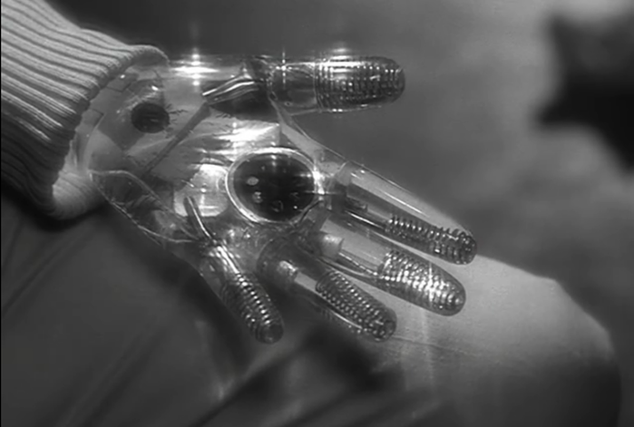 glass_hand (700x471, 185Kb)
