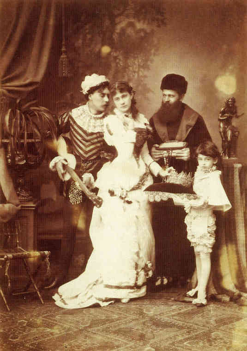  оссия Актеры-любители. Фото А.Карелина, Нижний Новгород, 1870 (492x700, 348Kb)
