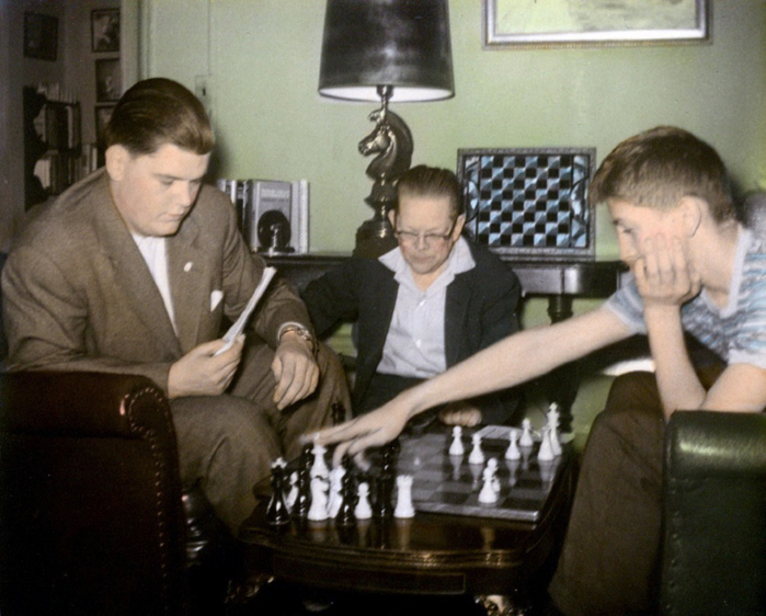 Bobby_Fischer ()  1950-  (700x562, 380Kb)