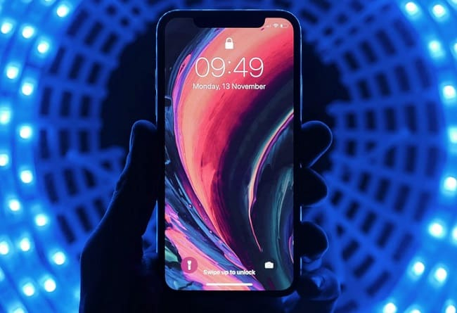 на iPhone темнеет єкран (650x445, 227Kb)