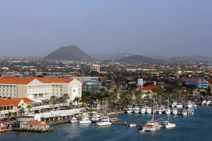 RK_1601_5178_Aruba_Oranjestad (700x466, 422Kb)