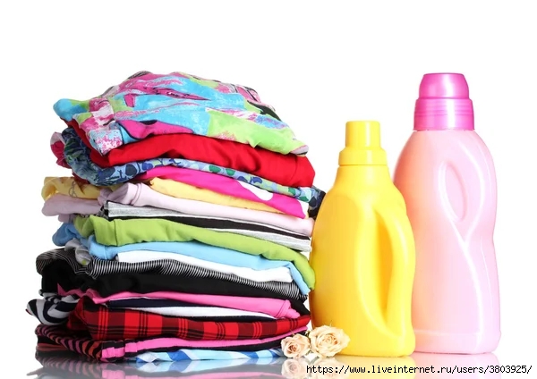 depositphotos_8116766-stock-photo-detergent-and-pile-of-colorful (600x424, 143Kb)
