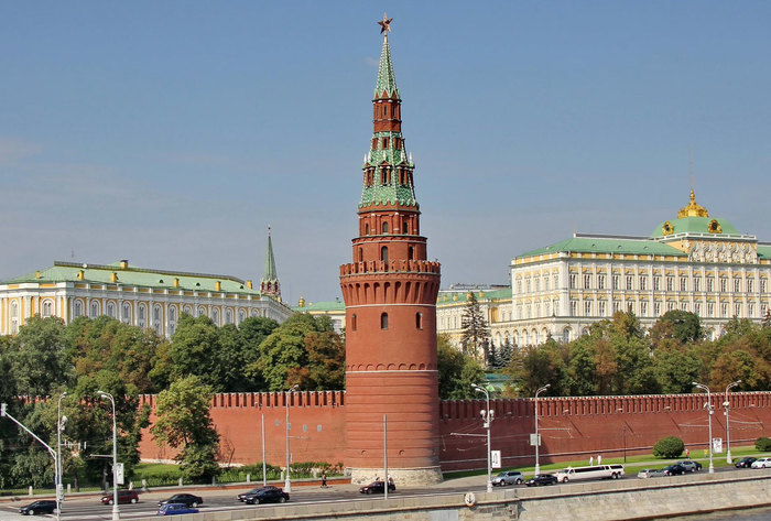 kremlin14 (700x473, 97Kb)