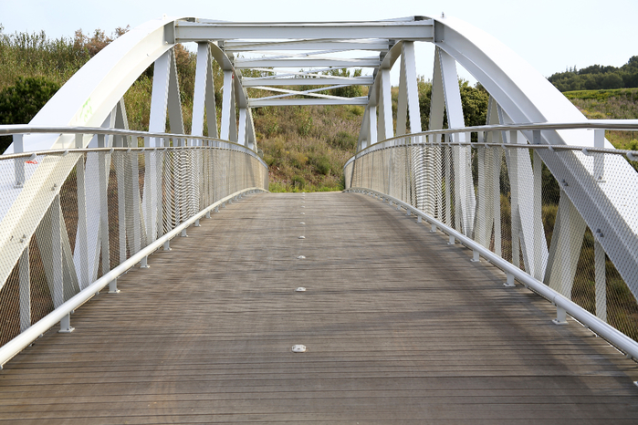 landscape-wood-bridge-highway-walkway-suspension-bridge-color-crossed-iron-wooden-bridge-cable-stayed-bridge-arch-bridge-truss-bridge-skyway-nonbuilding-structure-outdoor-structure-611080 (700x466, 415Kb)