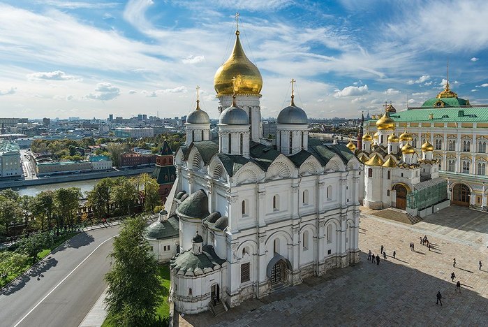 cathedral-of-the-archangel-in-moscow-2 (700x468, 108Kb)